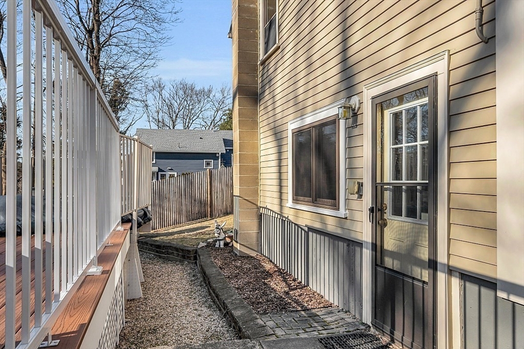 62 Longfellow Road Reading, MA 01867 - Photo 39 of 41 Gallery Image 39