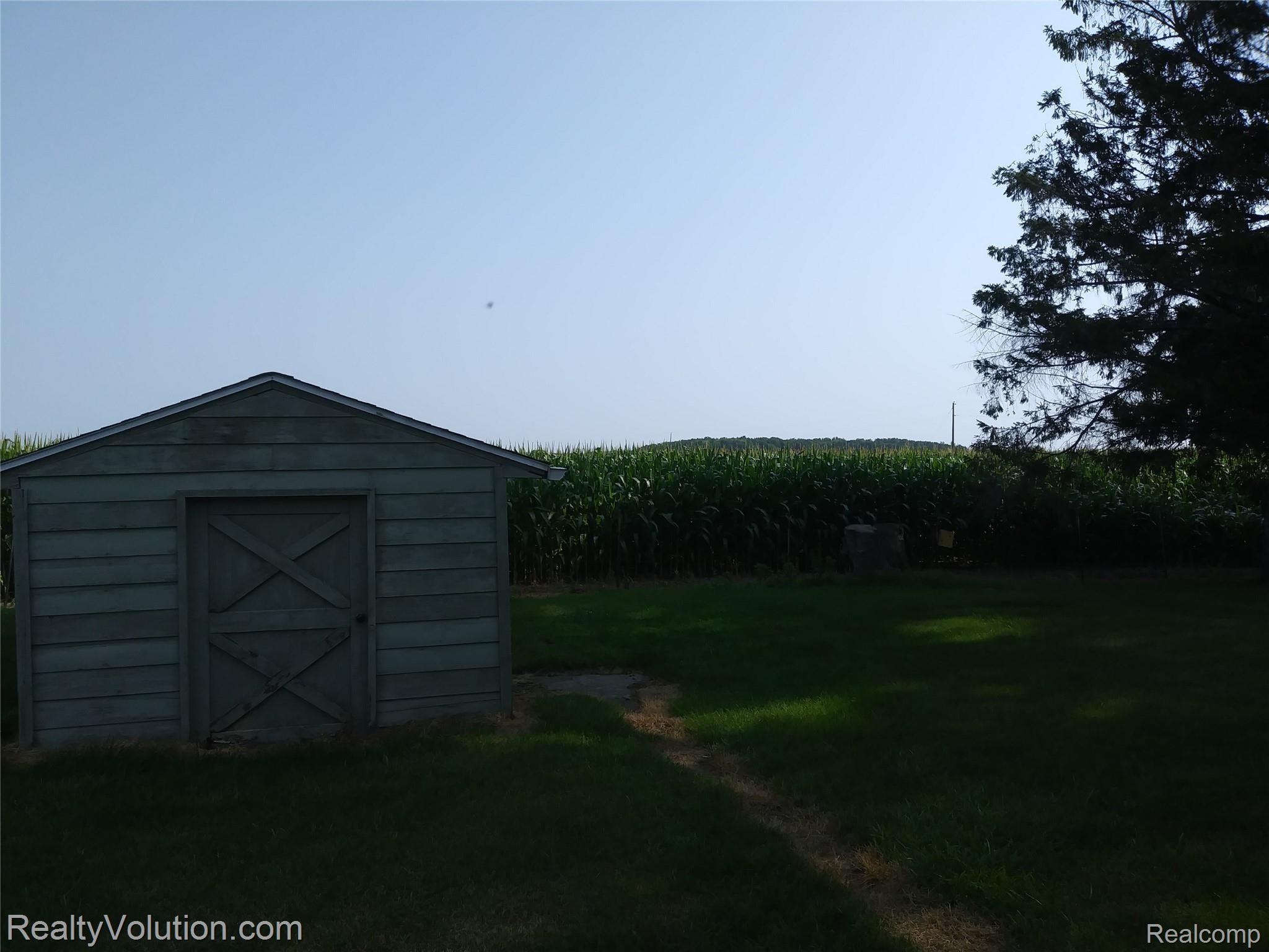 6945 Baker Road Bridgeport, MI 48722 - Photo 5 of 31 20190726_101932.jpg