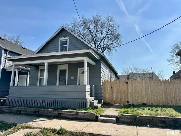$39,900 | 924 South Warren Street, Peoria, IL 61605