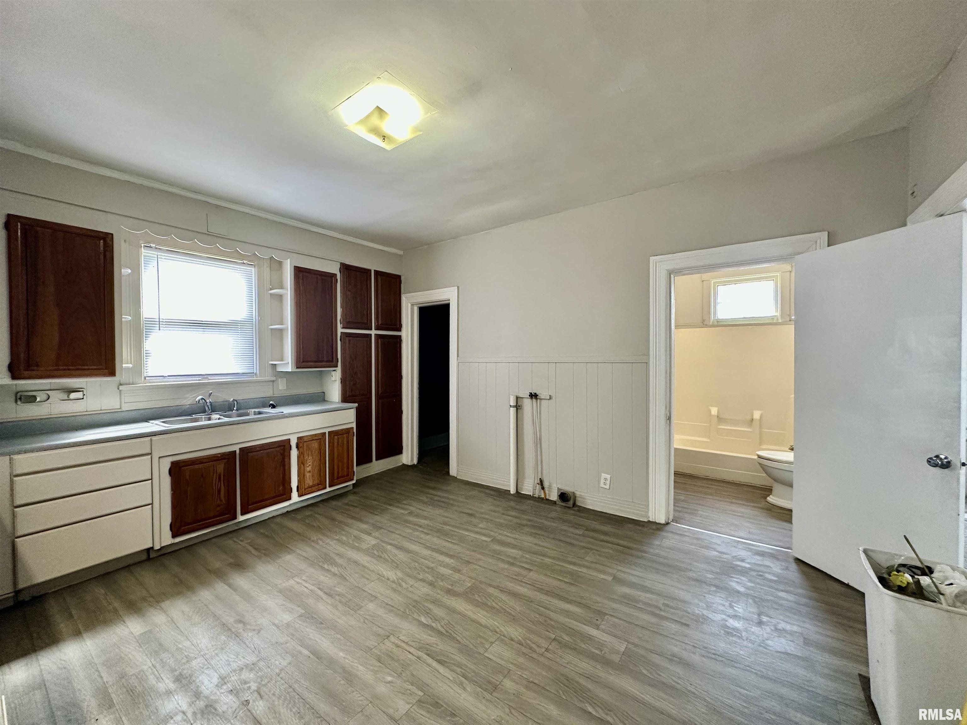 924 South Warren Street Peoria, IL 61605 - Photo 13 of 32