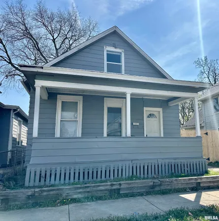 $39,900 | 924 South Warren Street, Peoria, IL 61605