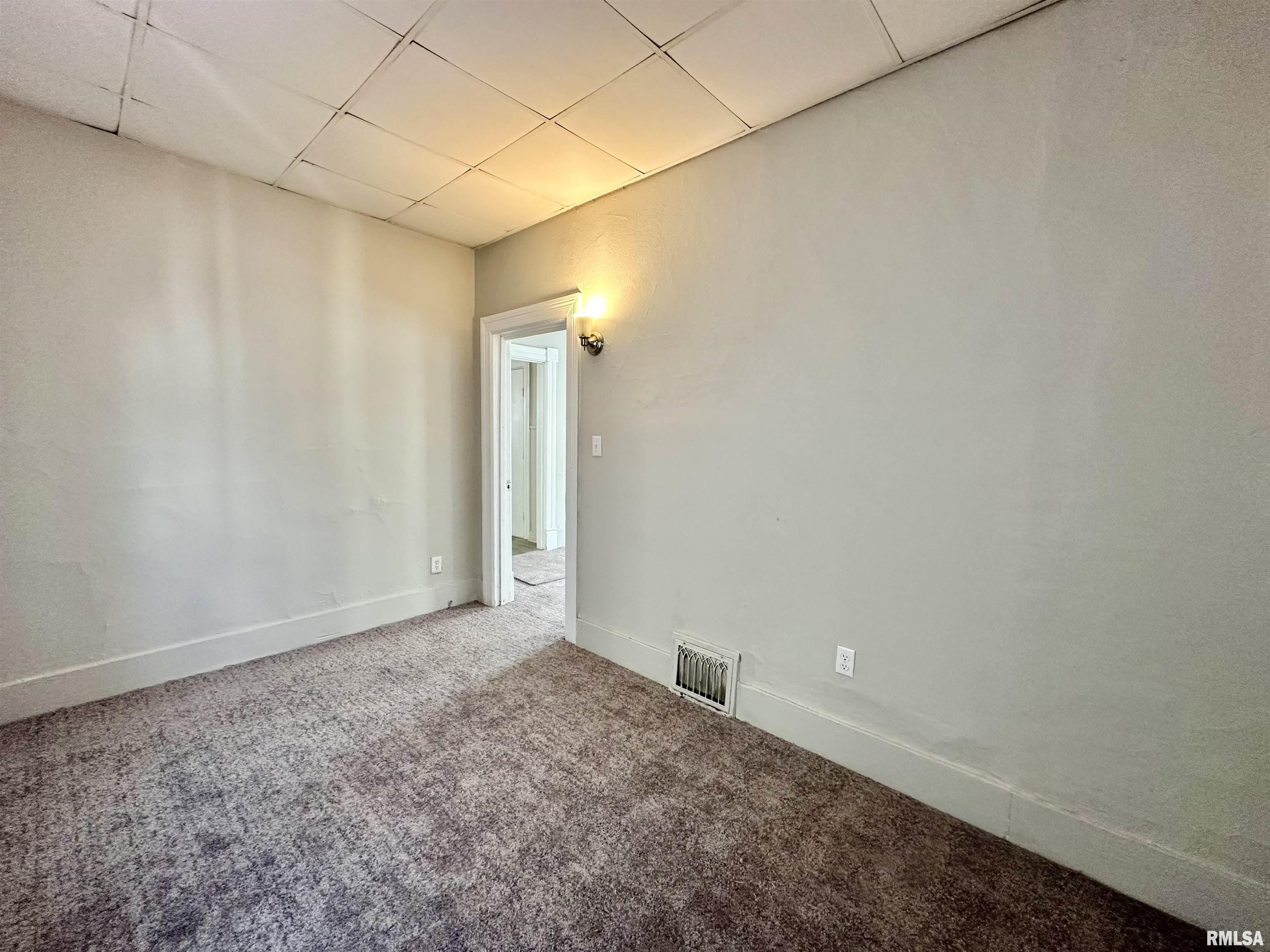 924 South Warren Street Peoria, IL 61605 - Photo 23 of 32