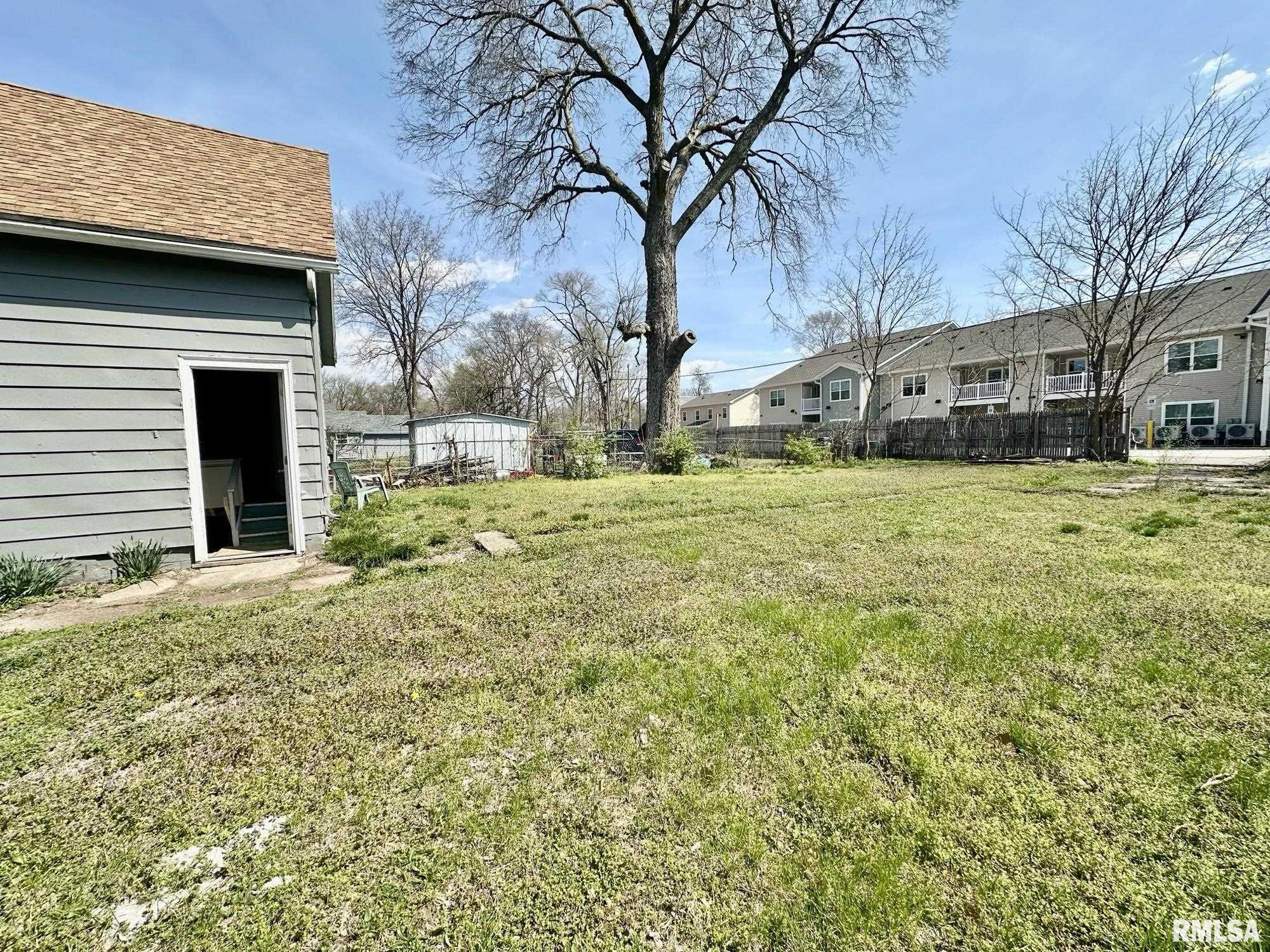 924 South Warren Street Peoria, IL 61605 - Photo 30 of 32