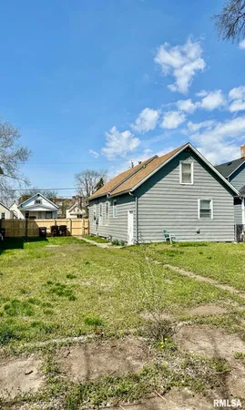 $39,900 | 924 South Warren Street, Peoria, IL 61605