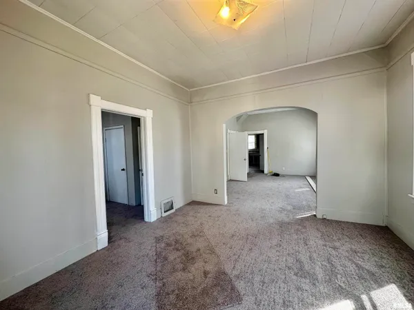 $39,900 | 924 South Warren Street, Peoria, IL 61605