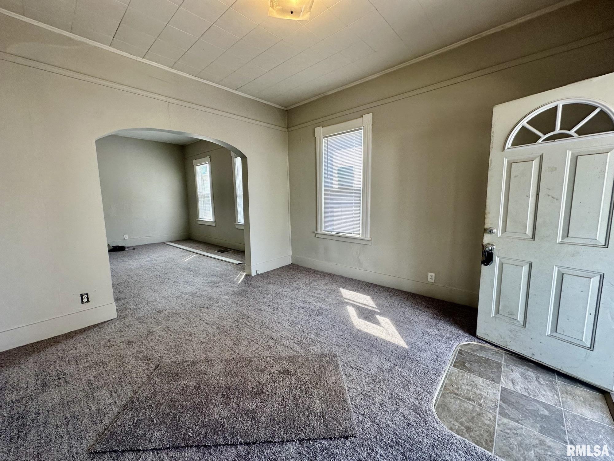 924 South Warren Street Peoria, IL 61605 - Photo 5 of 32