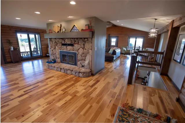 $735,000 | 6832 Northwest 40th Street, El Dorado, KS 67042