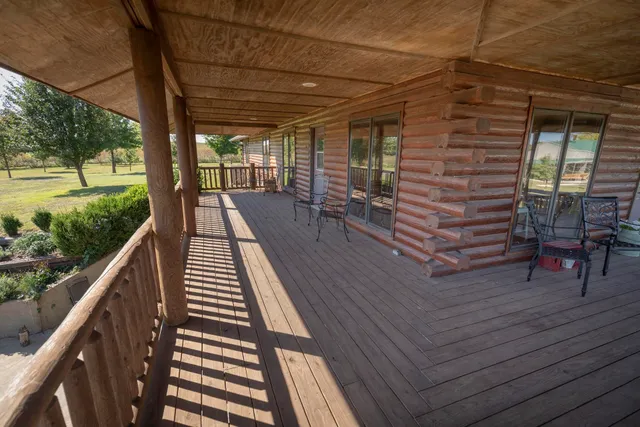 $735,000 | 6832 Northwest 40th Street, El Dorado, KS 67042