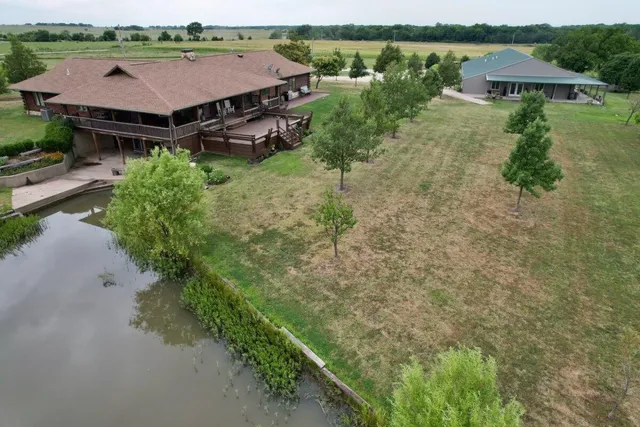 $735,000 | 6832 Northwest 40th Street, El Dorado, KS 67042