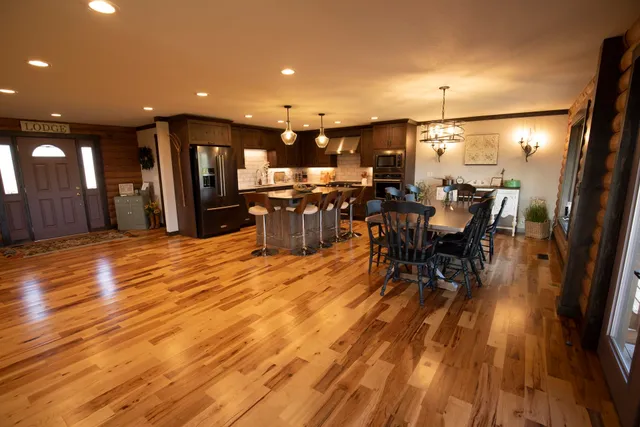 $735,000 | 6832 Northwest 40th Street, El Dorado, KS 67042