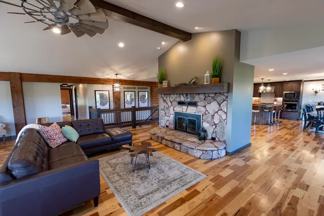 $735,000 | 6832 Northwest 40th Street, El Dorado, KS 67042