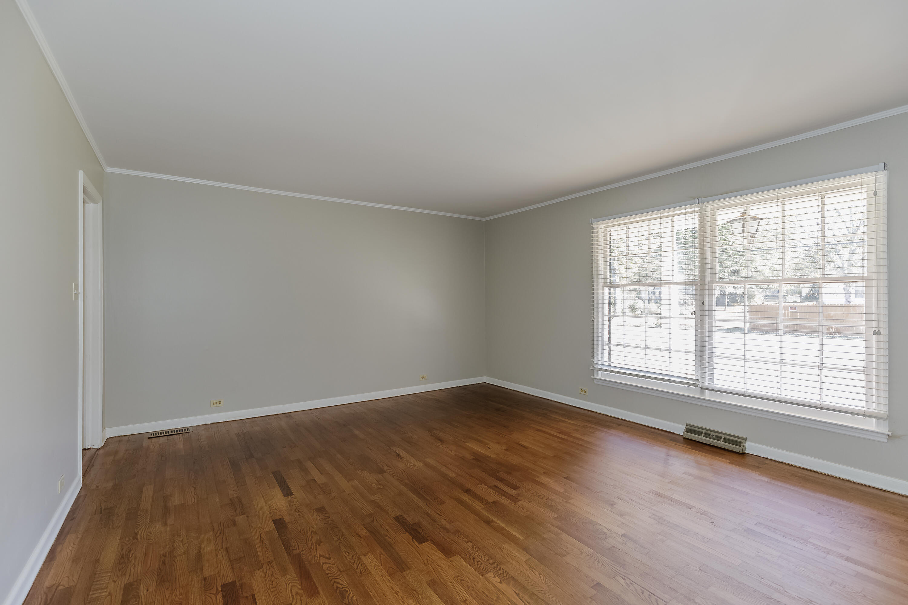 136 Tyler Street Summerville, GA 30747 - Photo 3 of 35 Lliving Room