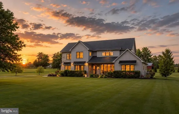 $861,000 | 4 Walton Drive, Carlisle, PA 17015