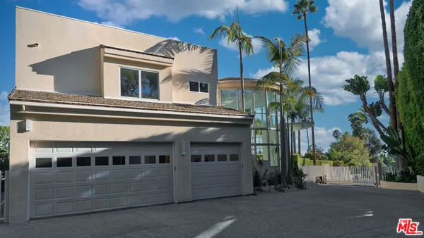$19,800,000 | 816 Monte Leon Drive, Beverly Hills, CA 90210