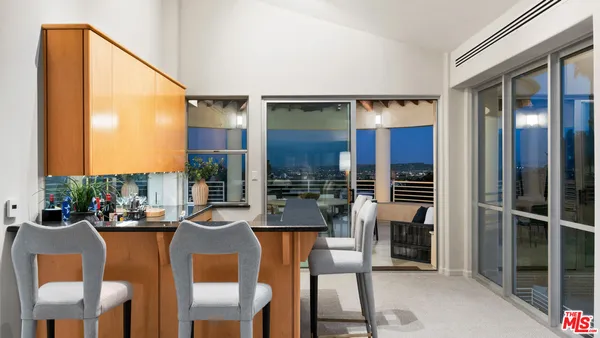 $19,800,000 | 816 Monte Leon Drive, Beverly Hills, CA 90210
