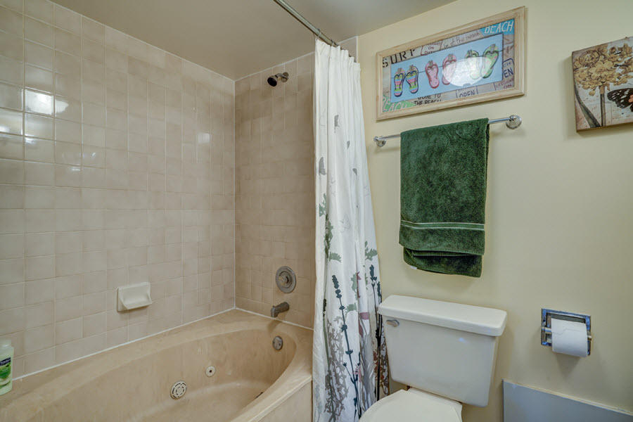 8134 Thames Boulevard, Unit C Boca Raton, FL 33433 - Photo 20 of 34 8134 Thames Blvd C (16)