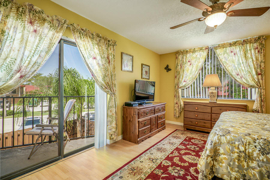 8134 Thames Boulevard, Unit C Boca Raton, FL 33433 - Photo 23 of 34 8134 Thames Blvd C (19)