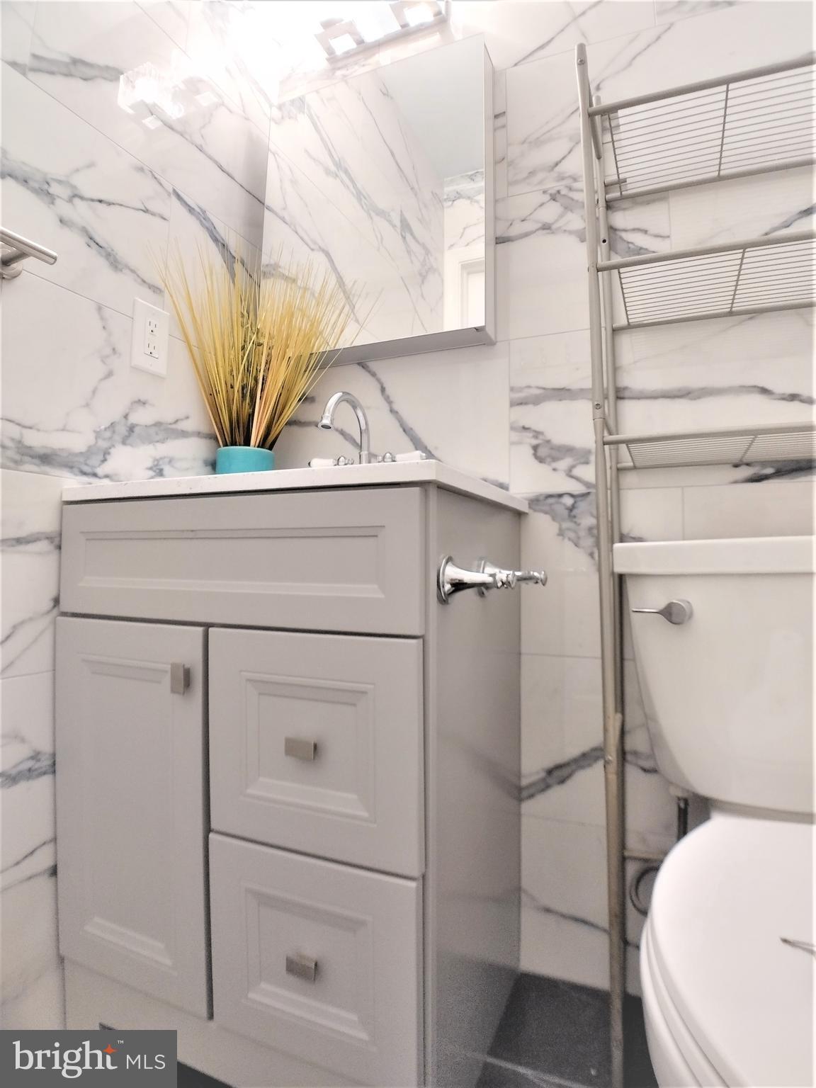 2715 Street Road Warrington, PA 18976 - Photo 20 of 38 1/2 bathroom, 1st fl