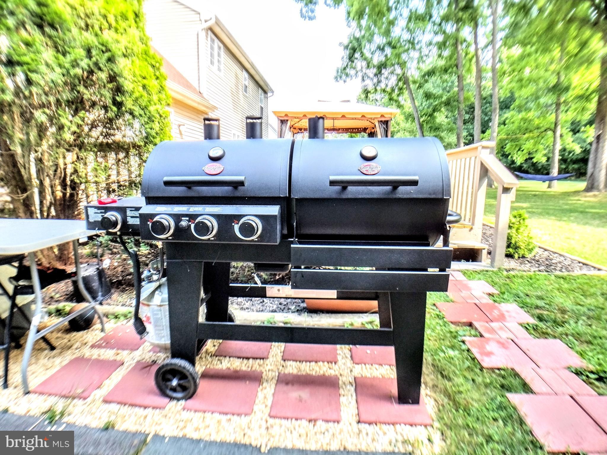 2715 Street Road Warrington, PA 18976 - Photo 30 of 38 Grill included, as-is, no value