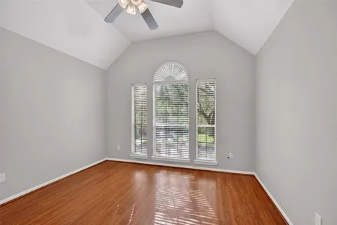 $430,000 | 4122 Casa Del Lago Drive, Missouri City, TX 77459