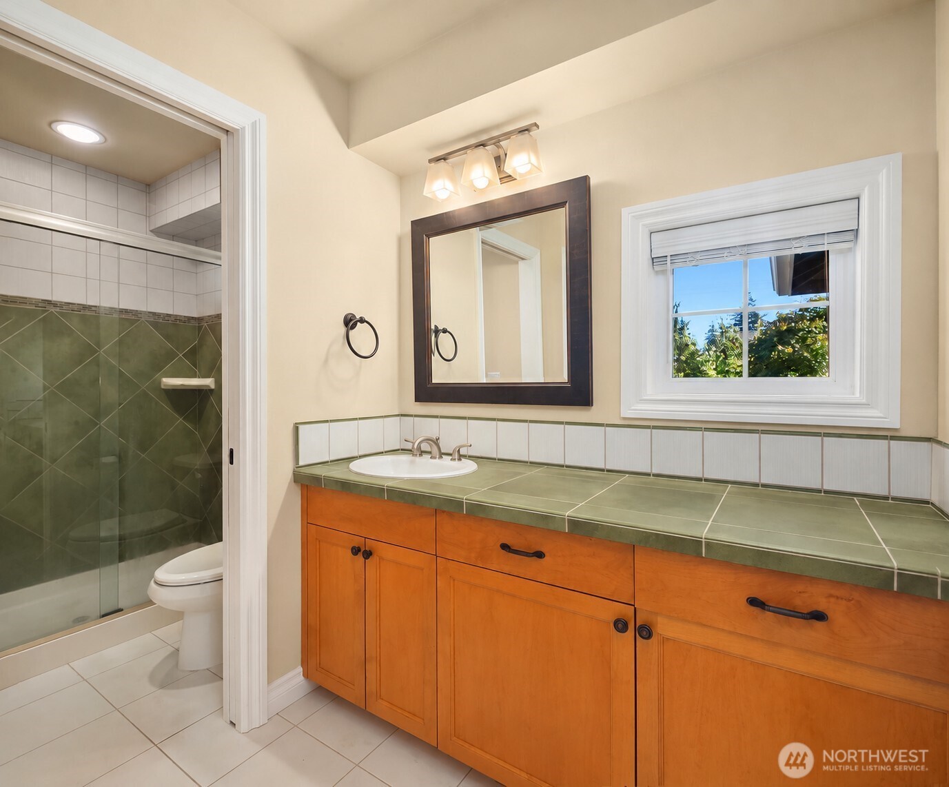 9815 224th Street Southwest Edmonds, WA 98020 - Photo 31 of 38 Gallery Image 31