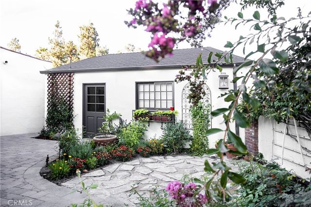 $1,325,000 | 920 Coronado Drive, Glendale, CA 91206