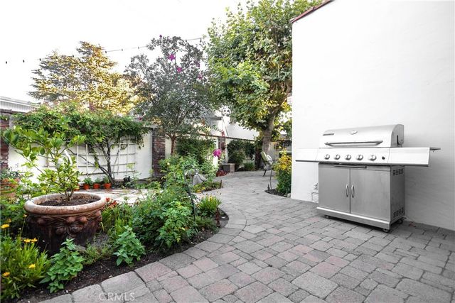 $1,325,000 | 920 Coronado Drive, Glendale, CA 91206