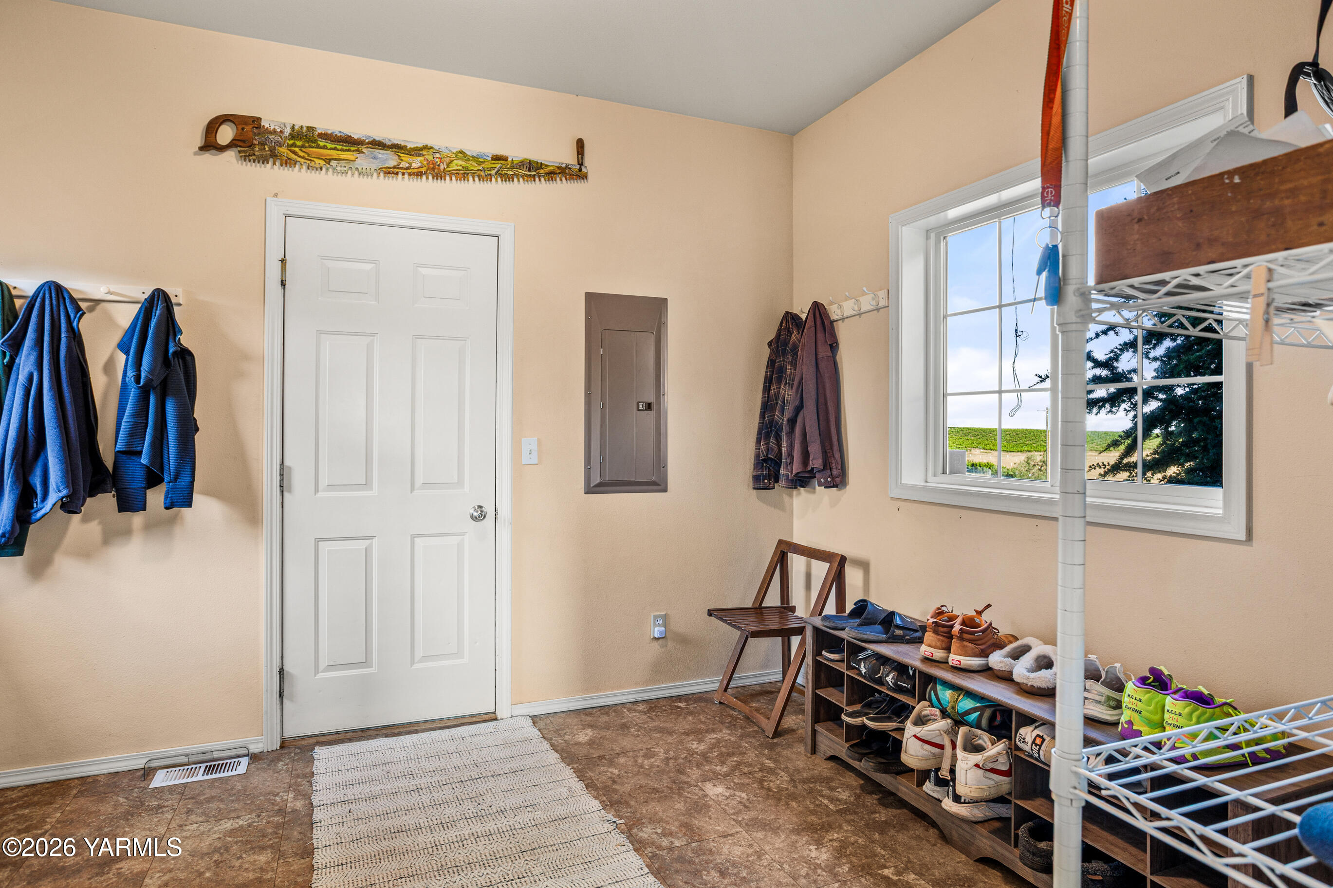 5060 Lombard Loop Road Zillah, WA 98953 - Photo 35 of 65 5060LombardLp_41