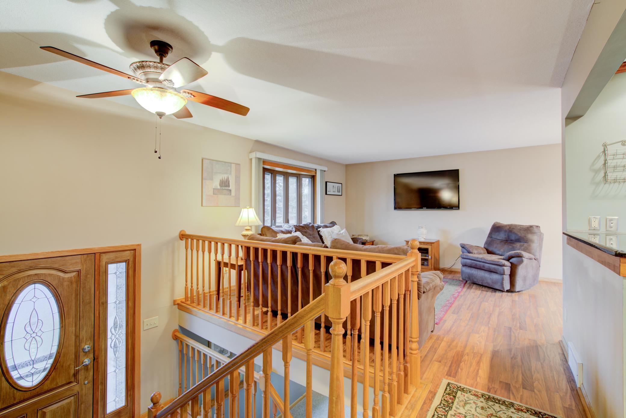 7106 Willow Road Maple Grove, MN 55369 - Photo 2 of 29 Gallery Image 2