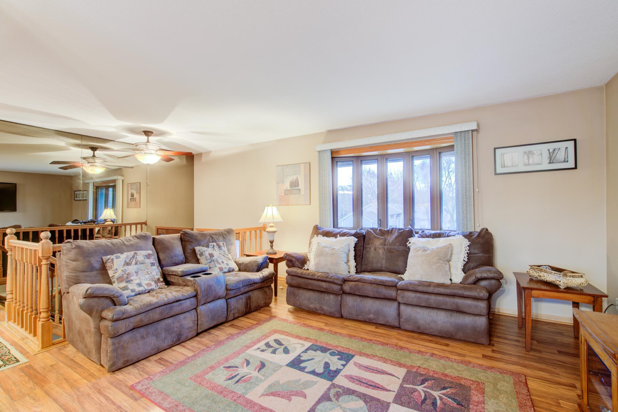 7106 Willow Road Maple Grove, MN 55369 - Photo 3 of 29 Gallery Image 3