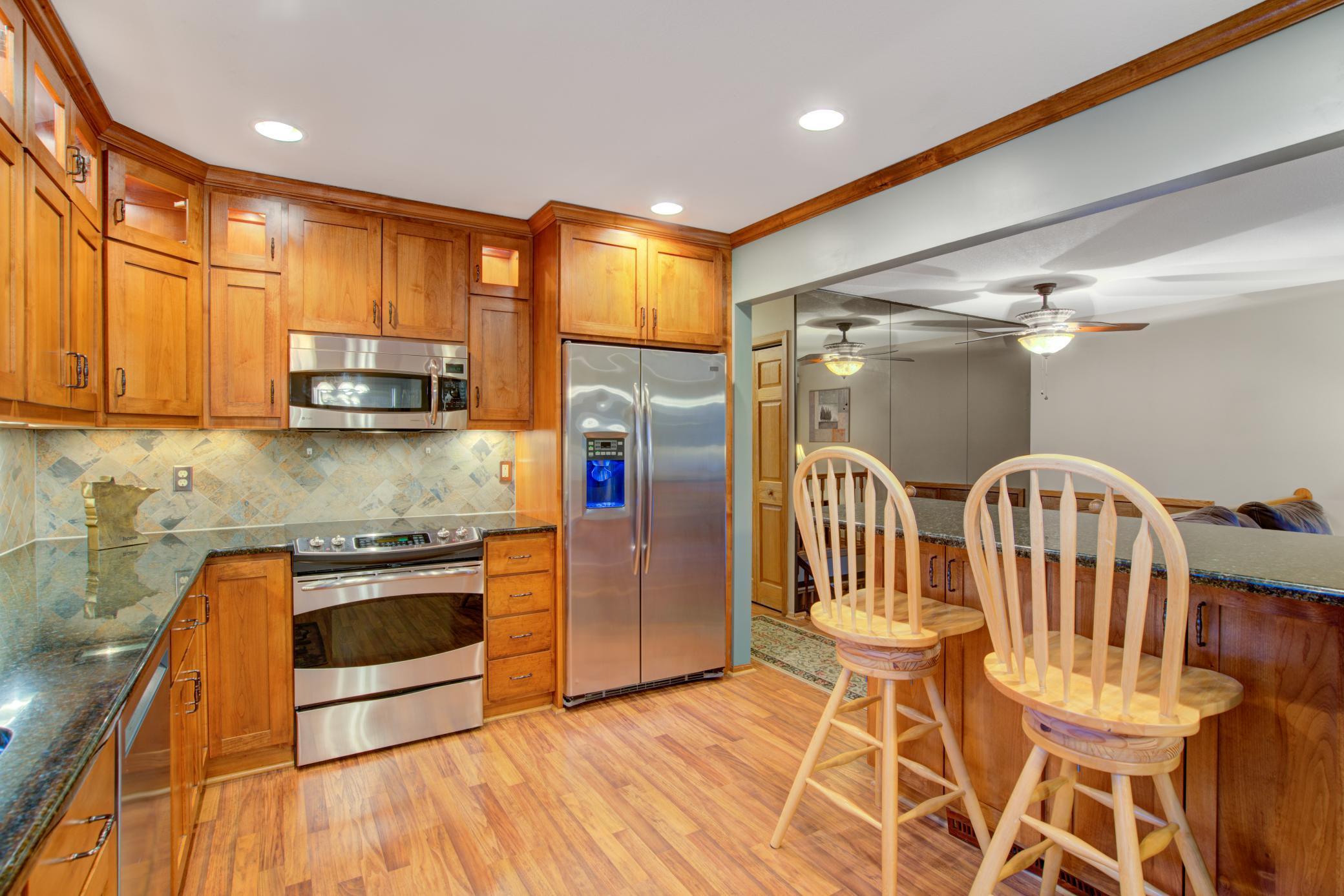 7106 Willow Road Maple Grove, MN 55369 - Photo 7 of 29 Gallery Image 7