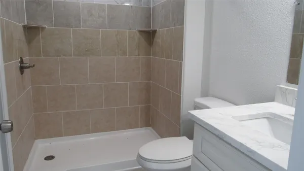 $2,200 | 365 Deep Woods Lane, Livingston, TX 77351