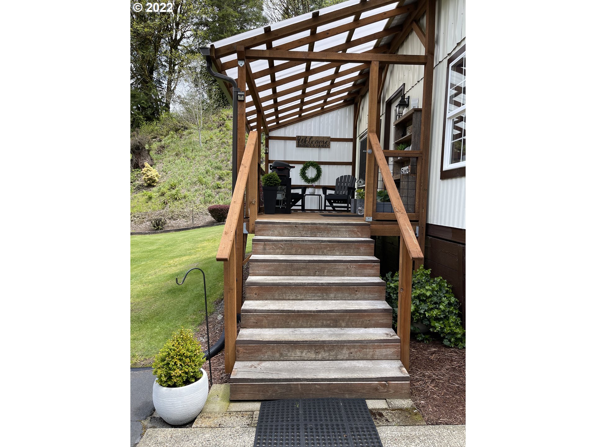 1891 Oar Creek Road Reedsport, OR 97467 - Photo 6 of 31 a view of entryway with a front door
