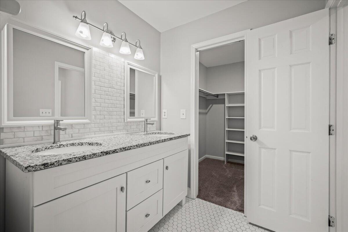 211 Turtle Cove Road Summerville, SC 29485 - Photo 22 of 40 20-211 Turtle Cove Rd-14