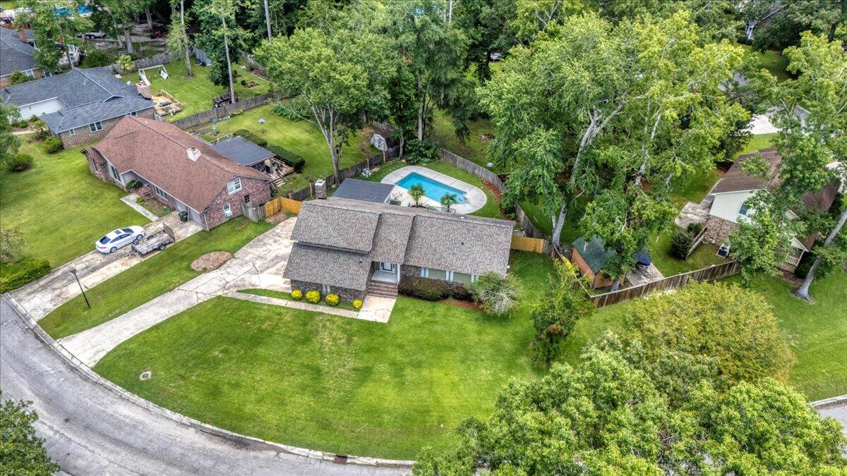 211 Turtle Cove Road Summerville, SC 29485 - Photo 6 of 40 38-211 Turtle Cove Rd-36