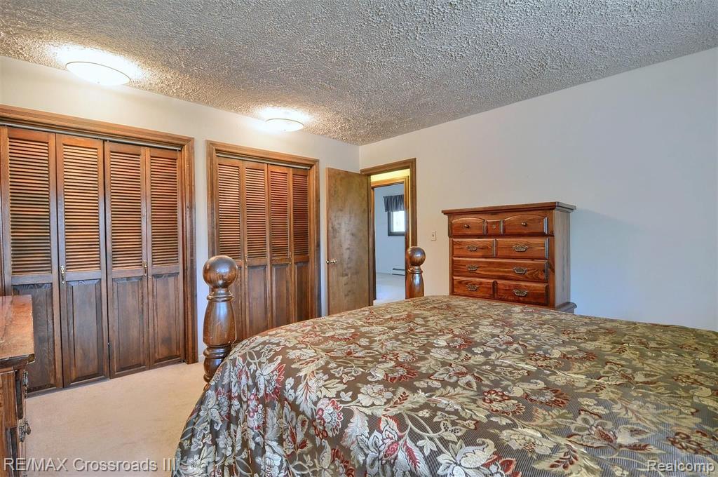 40425 Harris Road Belleville, MI 48111 - Photo 18 of 32