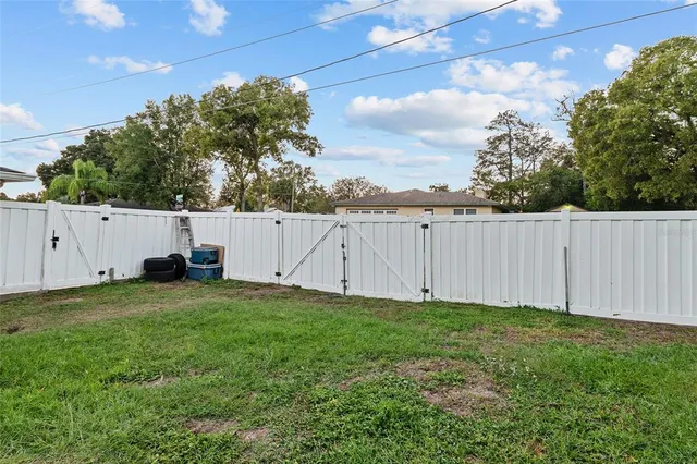 $275,000 | 5681 Southeast 21st Lane, Ocala, FL 34480