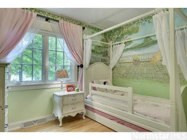 5017 Clear Spring Road Minnetonka, MN 55345 - Photo 9 of 18 Gallery Image 9