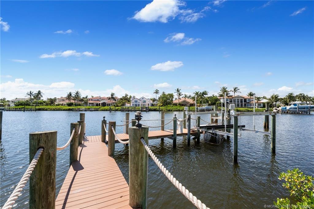 2440 Bahia Way Stuart, FL 34996 - Photo 33 of 67