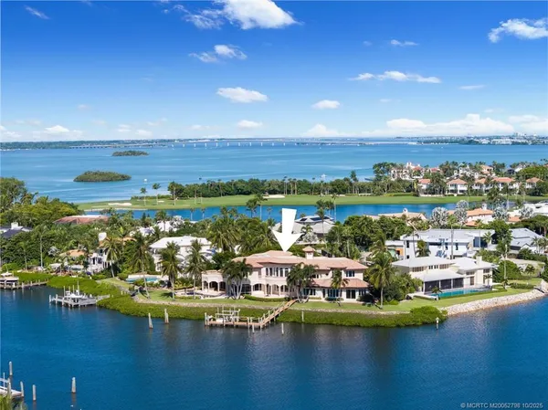 $6,900,000 | 2440 Bahia Way, Stuart, FL 34996