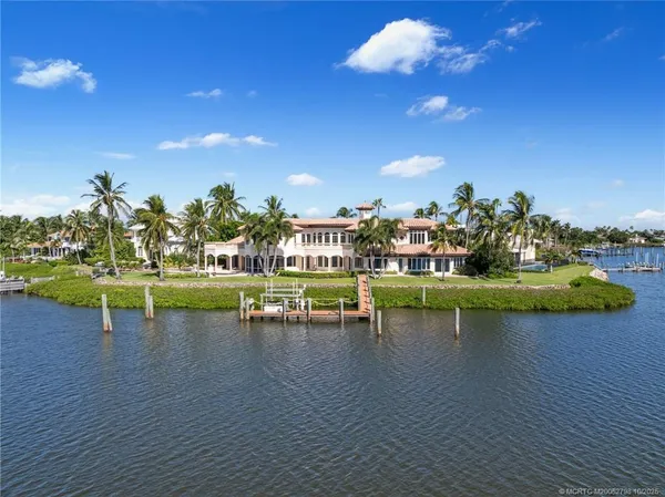 $6,900,000 | 2440 Bahia Way, Stuart, FL 34996