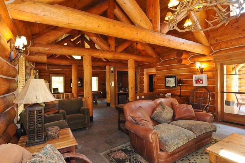 188 Tip Top Trail, Unit 6559 Keystone, CO 80435 - Photo 22 of 24 a living room with furniture and a chandelier