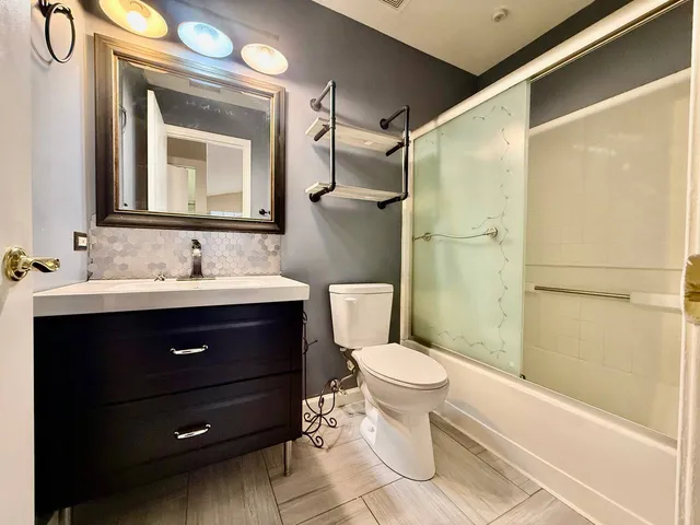 $3,100 | 433 Gloria Lane, Unit 433, Oswego, IL 60543