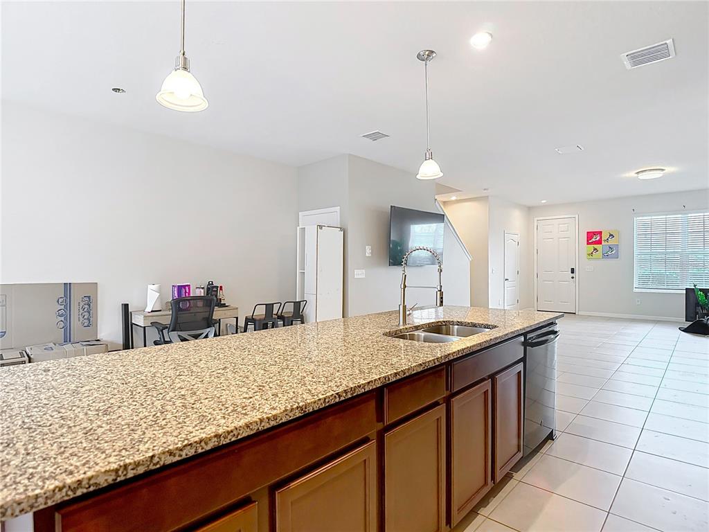 2343 Pergola Way Odessa, FL 33556 - Photo 12 of 45