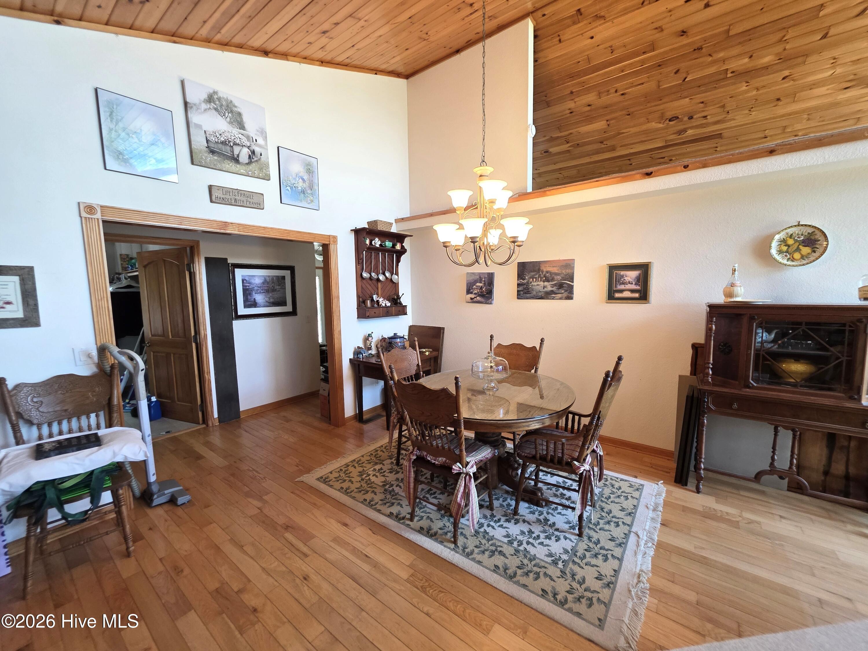 798 Timberwood Hills Road Murphy, NC 28906 - Photo 5 of 10 BREAKFAST AREA IN KITCHEN