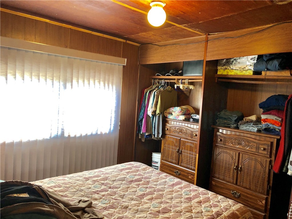 270 State Rd S-37-534 Salem, SC 29676 - Photo 21 of 45 Second Bedroom with Open Closet Area
