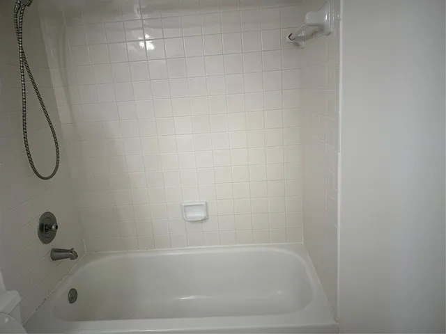 $1,850 | 10007 Winding Lake Road, Unit 204, Sunrise, FL 33351