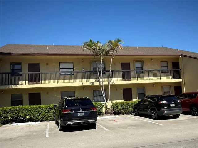$1,850 | 10007 Winding Lake Road, Unit 204, Sunrise, FL 33351
