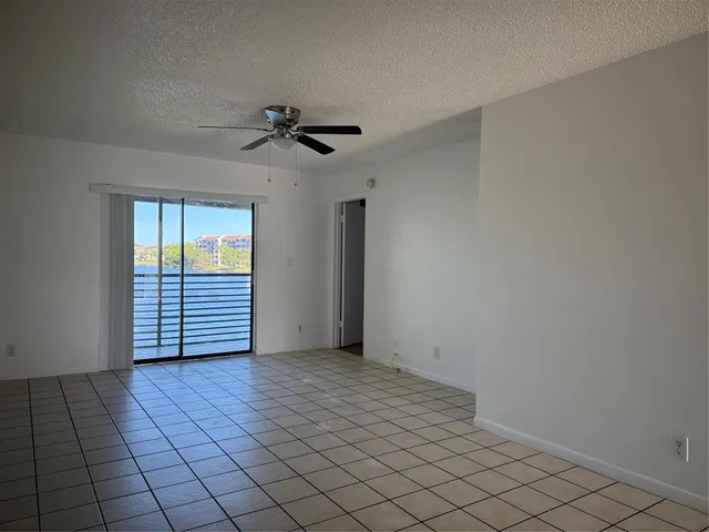 $1,850 | 10007 Winding Lake Road, Unit 204, Sunrise, FL 33351