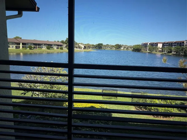 $1,850 | 10007 Winding Lake Road, Unit 204, Sunrise, FL 33351